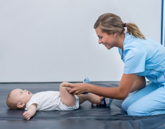 4 ways a pediatric physical therapist can help your baby 12 4 ways a pediatric physical therapist can help your baby