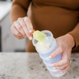 Bobbie Formula Vs. Aptamil: Similarities & Differences 13 Bobbie Organic Formula Vs. Aussie Bubs Infant Formula Comparsion